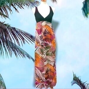 Maxi dress with tropical print